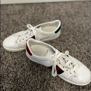 Gucci Sneakers